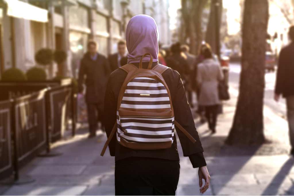 7 Tips on How to Deal with Your Fear of Islamophobia as a Traveler