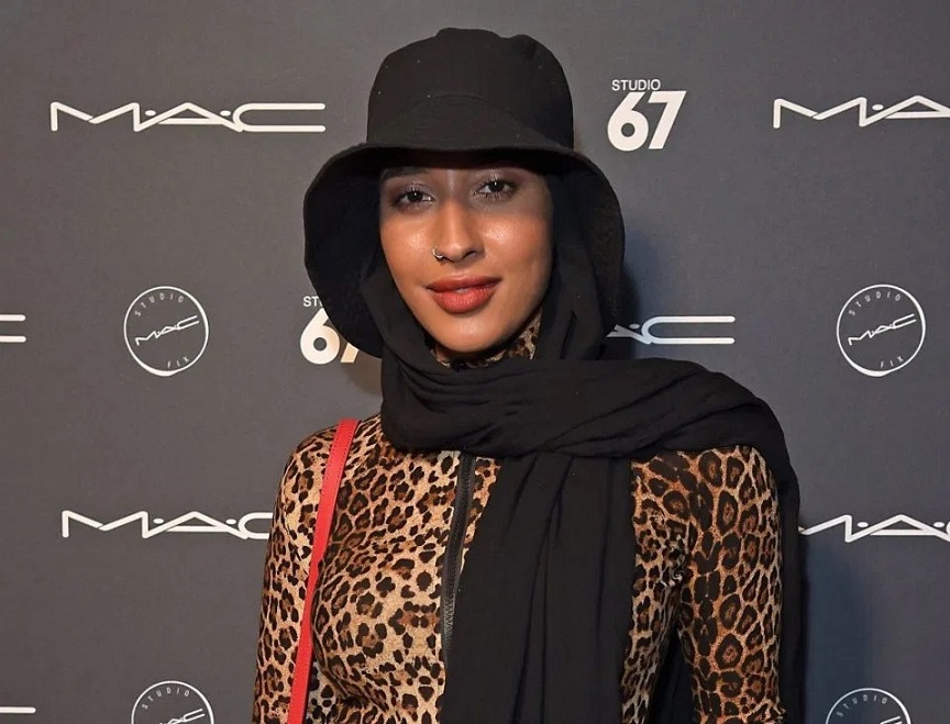 British Muslim Model Preserves Identity, Inspires Fashion Industry - About Islam