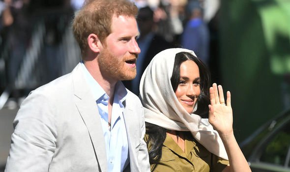 Meghan Markle Puts on Headscarf As She Visits S. Africa Oldest Mosque