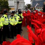Climate change protests snarl up central London - About Islam