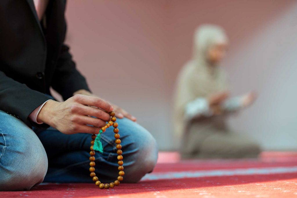 How Can I Help My Non-Muslim Husband Accept Islam?