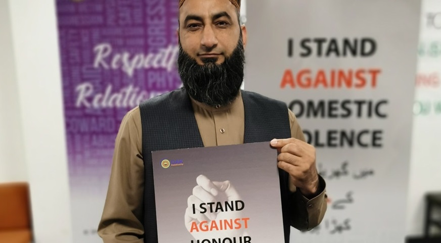 Oldham Muslims Fight Domestic Violence on White Ribbon Day - About Islam