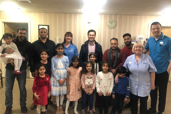 Muslim Youths Give Sweets,  Company to Elderly in Care Homes - About Islam