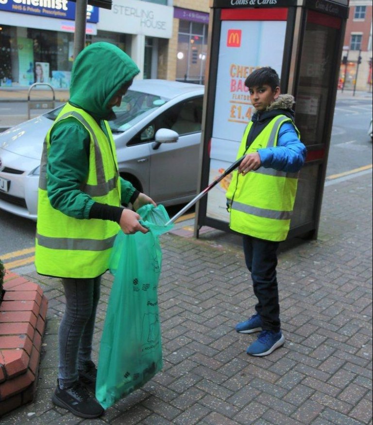 UK Muslim Youths Clean Streets After New Year Celebrations - About Islam