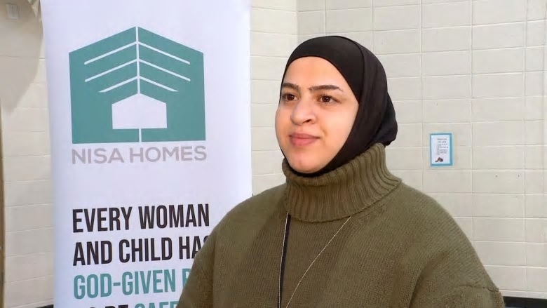 Du’ah Alsoubani helped found the Calgary chapter of Nisa Homes, which operates shelters for Muslim women and children experiencing domestic violence. (Terri Trembath/CBC)