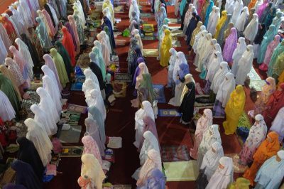 Are Tarawih Prayers Mandatory for Women?