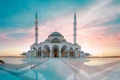 Sharjah Mosque Largest Masjid in Dubai