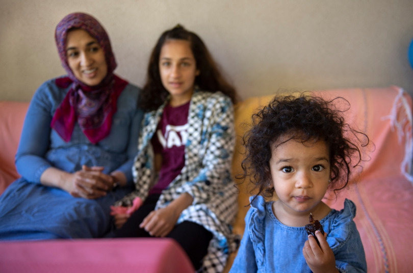 Anana Siddiqi with her daughters Sidra, 11, and Asma, 1. (Photo by Mindy Schauer, Orange County Register/SCNG)