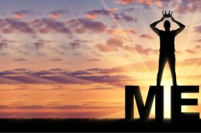 Should I Divorce my Narcissistic Husband or Keep patient?