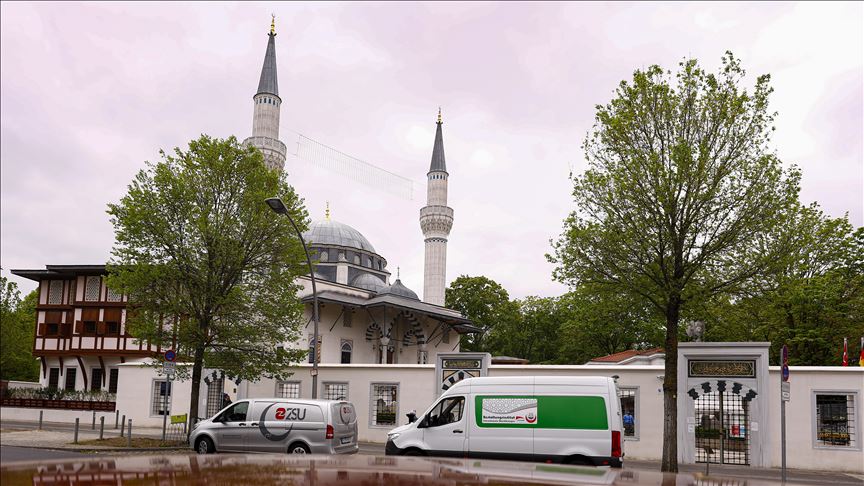 Mosques in Germany reopened their doors in May