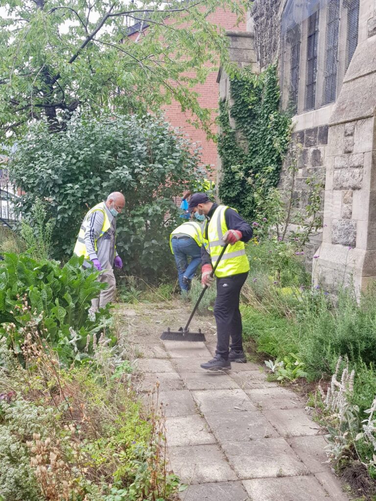 Leeds Mosque Members Clean Up Neighboring Church - About Islam