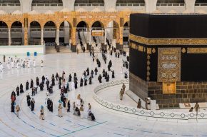 Muslims making tawaf arond kabah