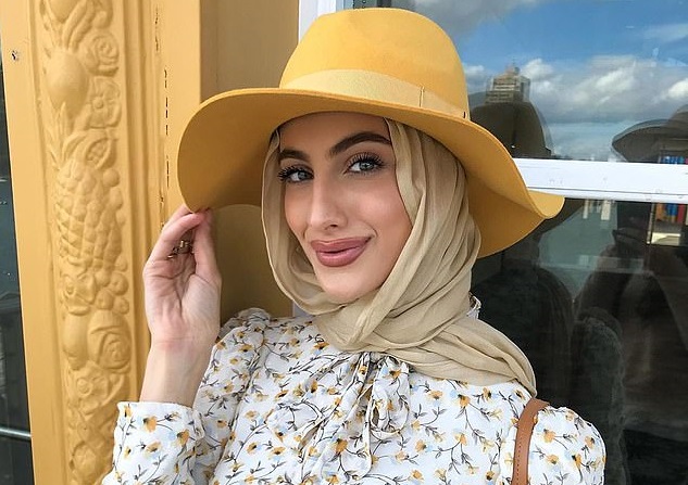 Meet Hijabi Influencer Who Empowers Young Muslim Women - About Islam