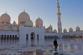 Can Visibly Non-Practicing Muslims Volunteer at Mosques?