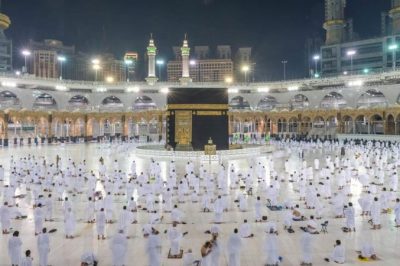 Foreign Pilgrims Return to Makkah for Umrah