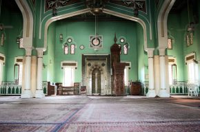 Is Reciting Quran With Tajweed Necessary for Silent Prayers?