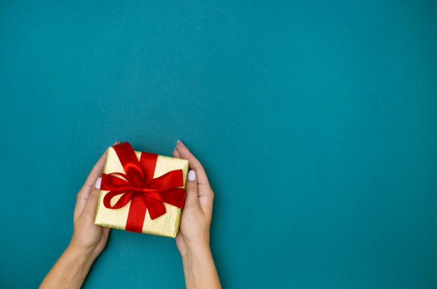 Accepting Christmas Gifts From Co-workers: Permissible? | About Islam