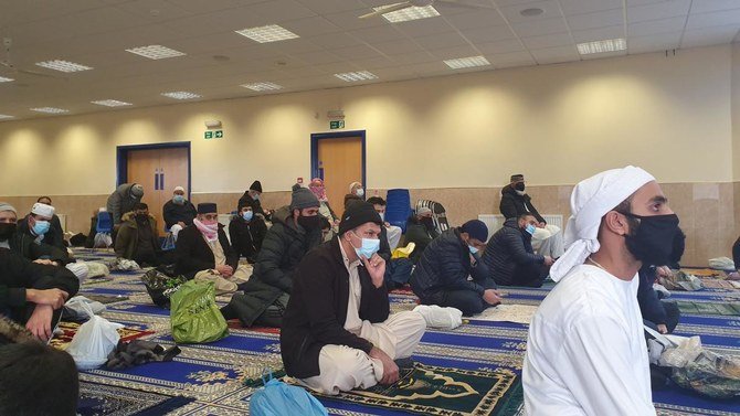 Imams across Britain are helping a drive to dispel coronavirus disinformation, using Friday sermons and their influential standing within Muslim communities. (@QariAsim)
