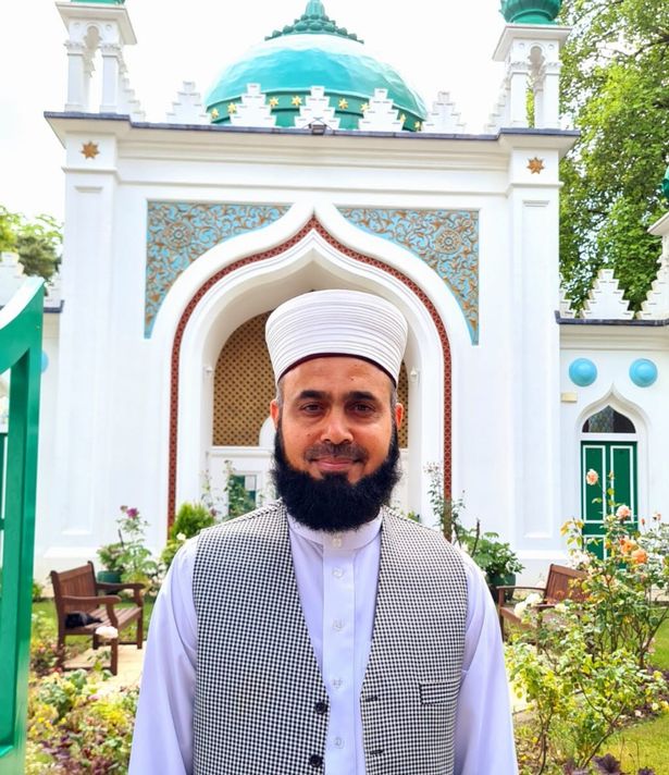 Imam Hashmi, pictured outside Shah Jahan Mosque (Image: Kawther Hashmi)