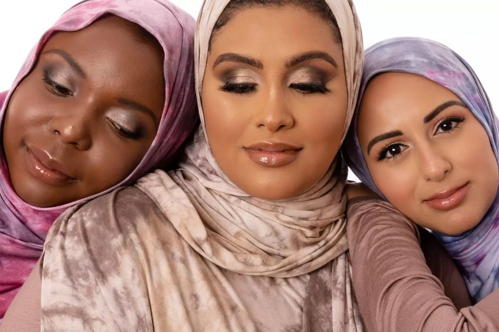 Lala Hijabs sells a variety of hijabs in both kids and adult sizes.