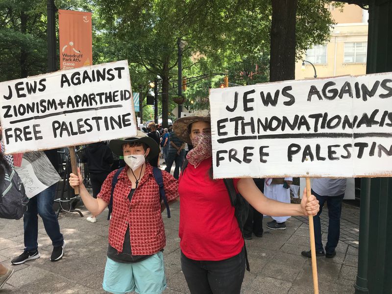 In Pictures: Thousands Rally in Solidarity with Palestinians - About Islam