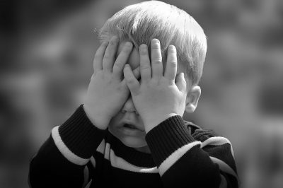My Toddler Biting His Nails, What to Do? - About Islam