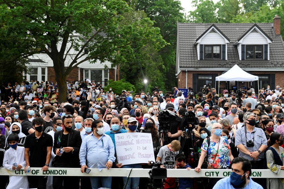 'We Will Not Let Hate Win': Thousands Attend Vigil Held for Muslim Family - About Islam