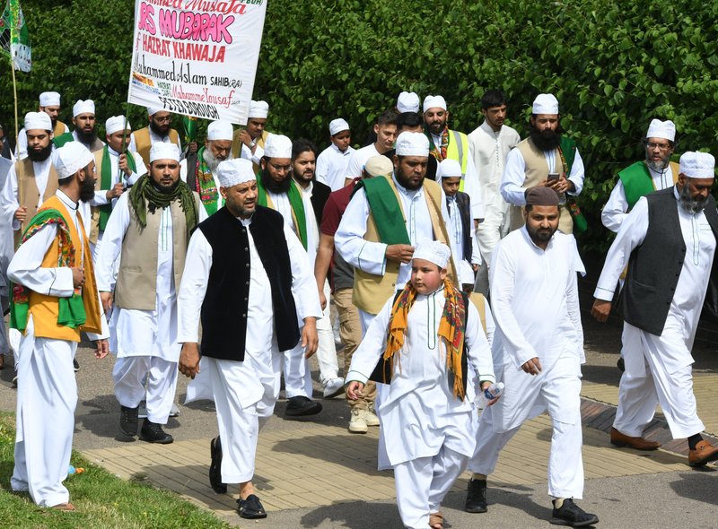 Muslims Parade in Peterborough to Celebrate Holy Days - About Islam