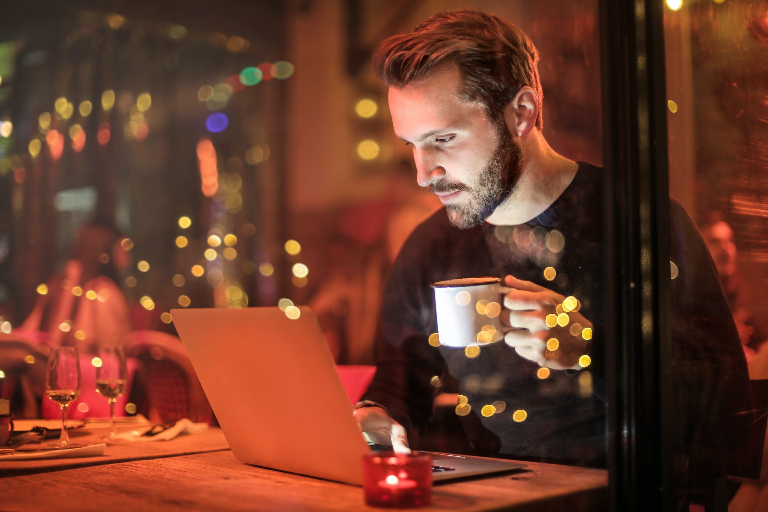 Why You Should Stop Cheating Online –  Infidelity Issues