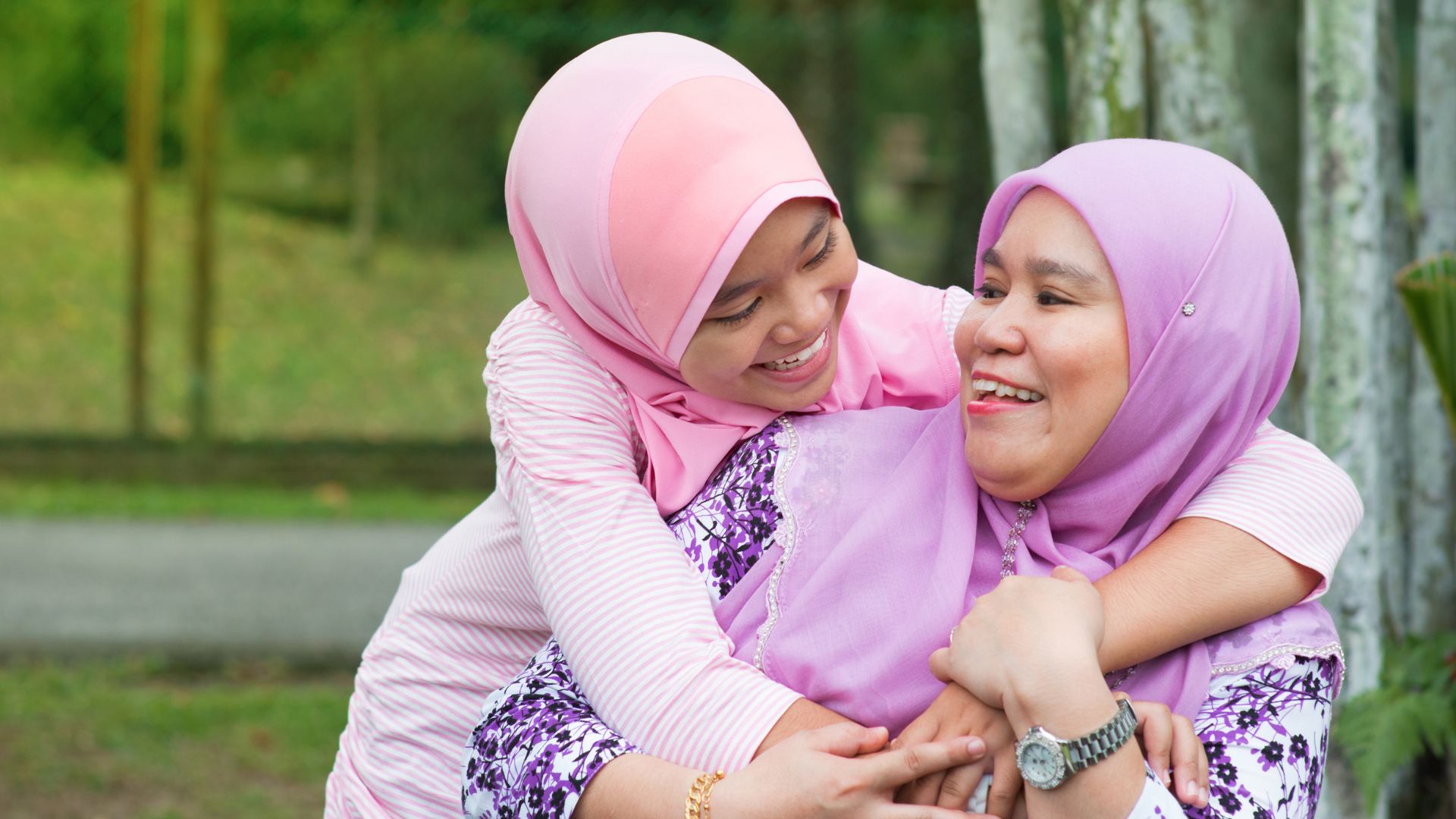 Мусульманская дочка. Мусульманская мама. Мать и дочь мусульманский. Свекровь мусульманка. Мама мусульманка.