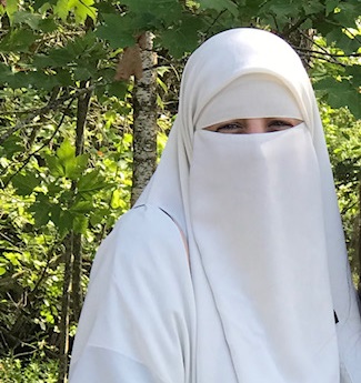 Muslim Woman Follows Art Passion in Nova Scotia - About Islam