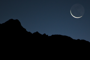 Close to New Moon-What Moon Sighting for Ramadan Should Muslims in the West Follow?