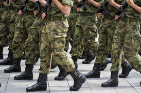 army-parade-Can Muslims Join the Army in Canada?