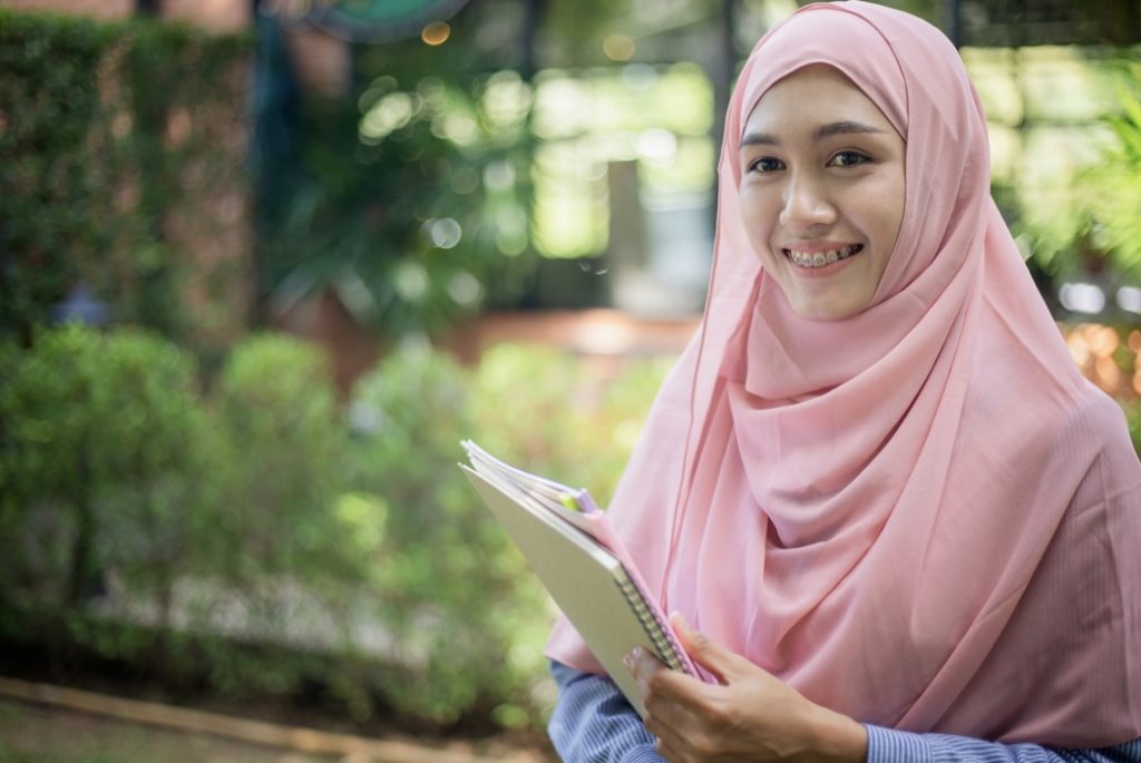 Why You Shouldn’t Worry About Wearing Hijab in Job Interviews - About Islam