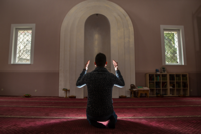 Muslim supplications-Can the Dead Hear Your Dua at the Graveyards?