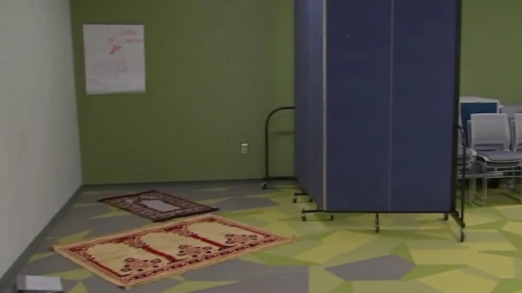 Cambridge Public Schools Create Spaces for Prayer - About Islam