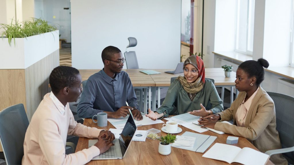 10 Tips to Empower Colleagues and Get Synergy at Work - About Islam