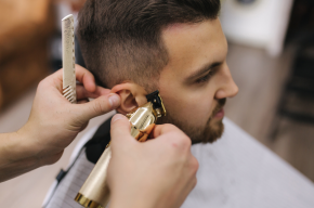 Hairdresser using clipper-What Is the Haram Haircut?