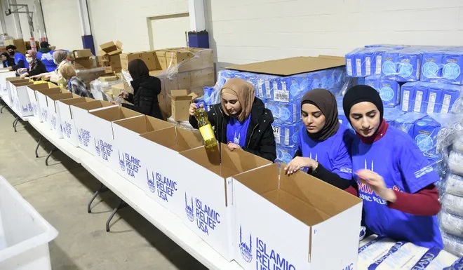 Ramadan Blessings: Volunteers Pack Food Boxes for Detroit Vulnerable - About Islam