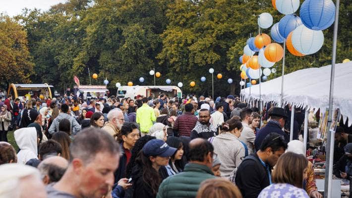 Aussie Muslims Celebrate Biggest-Ever `Eid in Hagley Park | About Islam