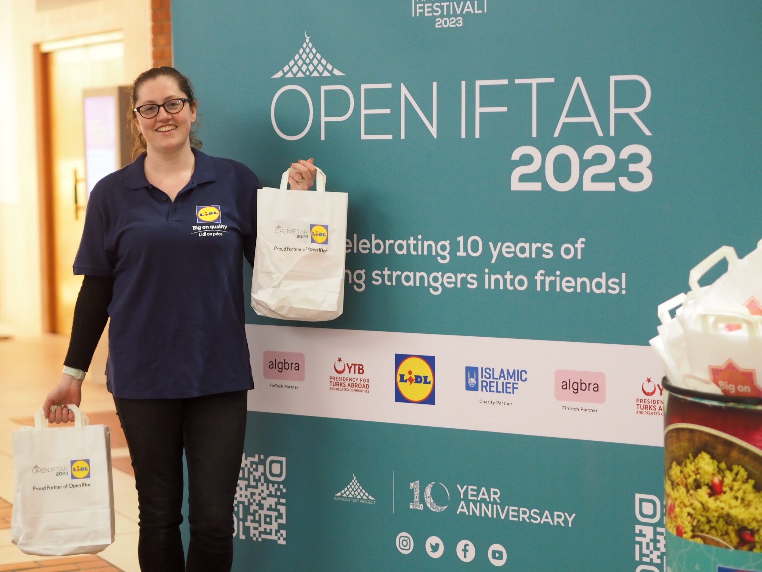 British Library Hosts Open Public Iftar - About Islam