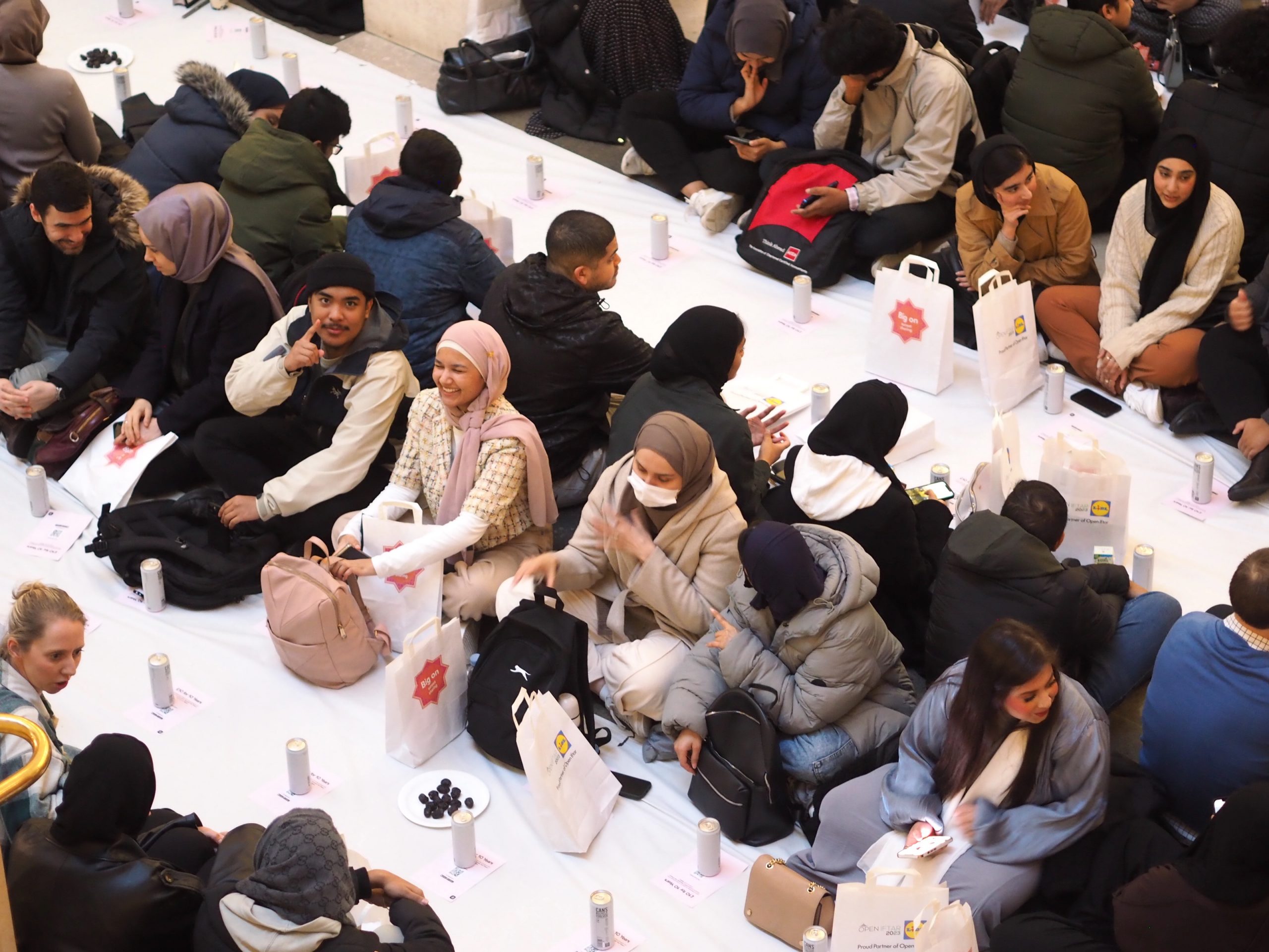 Ramadan 2023: When UK Cathedrals, Museums & Libraries Hosted Iftar (Pictures) - About Islam