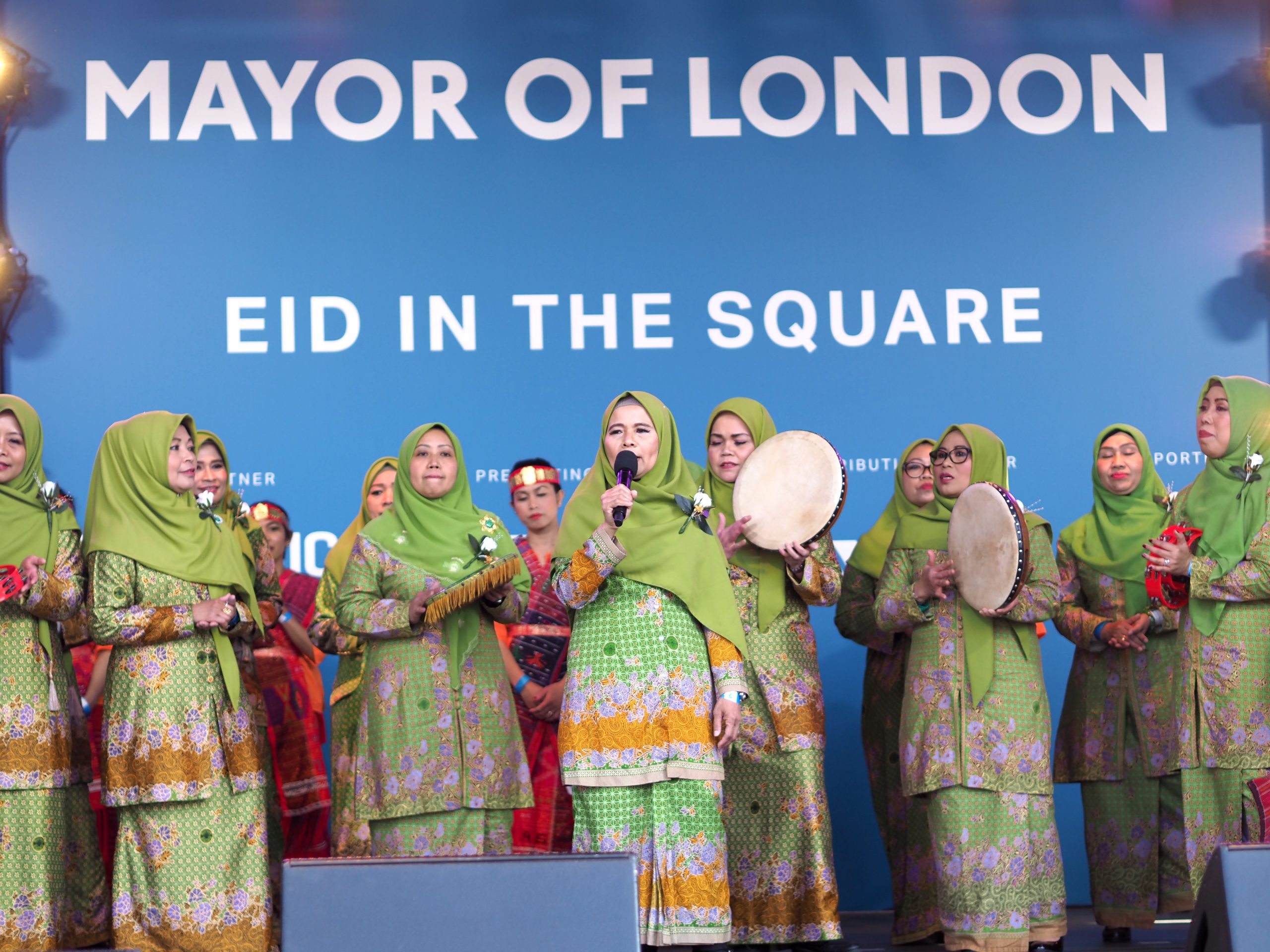 `Eid Al-Fitr in Trafalgar Square: Memorable Event Lasting a Lifetime - About Islam