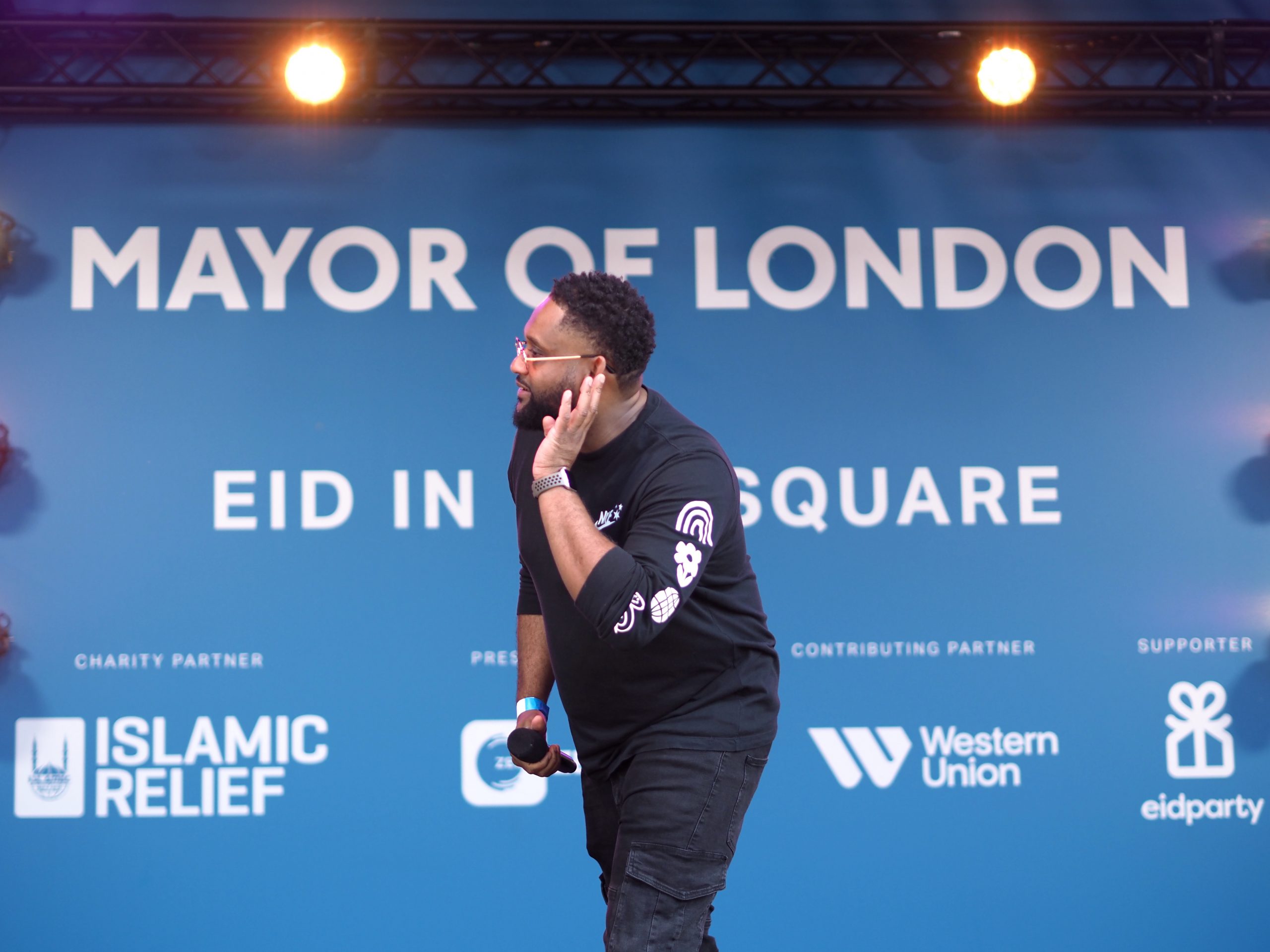 `Eid Al-Fitr in Trafalgar Square: Memorable Event Lasting a Lifetime - About Islam