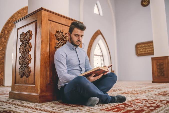 Adjusting to Ramadan - From a Muslim Professional's Perspective - About Islam