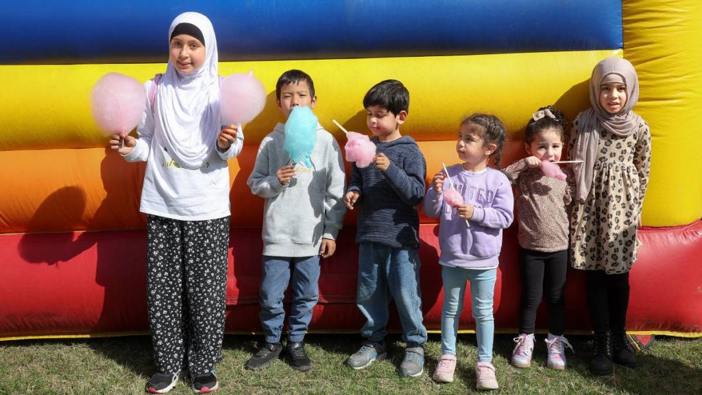 Aussie Muslims Celebrate Biggest-Ever `Eid in Hagley Park - About Islam