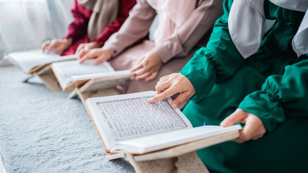 11 Tips for Parents on How to Get Teens Become Practicing Muslims - About Islam