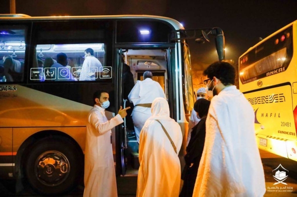 This Man Has Transported Hajj Pilgrims for Free for 30 Years - About Islam