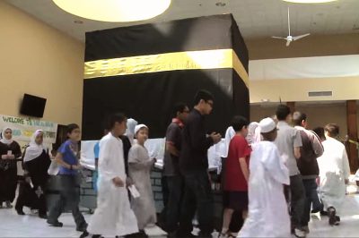 Preparing for Rituals of Hajj with Kids