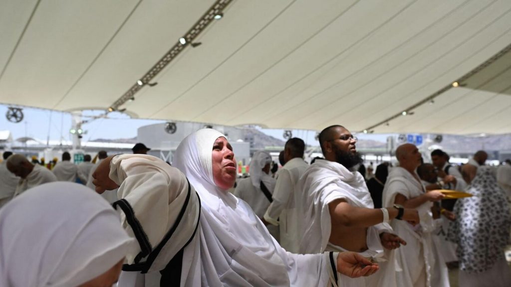 Hajj 1444: Pilgrims 'Stone the Devil' as Hajj Culminates - About Islam